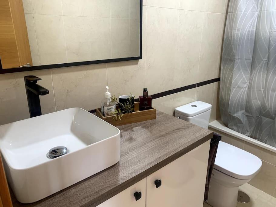 Precioso Apartamento, Luminoso, Equipado توري دي بيناغالبون المظهر الخارجي الصورة